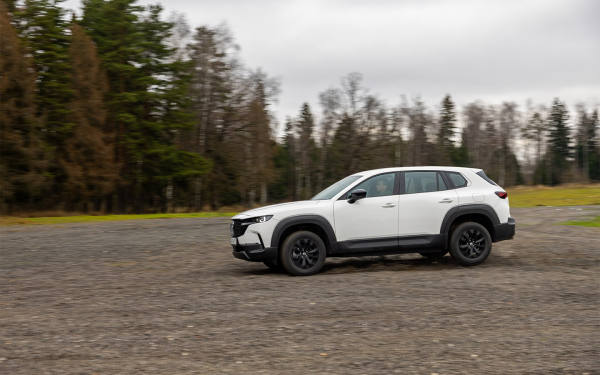 
            Спасибо за олдскул. Первый тест Mazda CX-50 — японского кроссовера из КНР
        