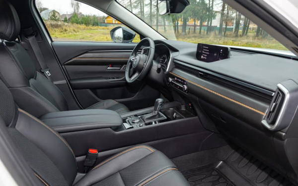 
            Спасибо за олдскул. Первый тест Mazda CX-50 — японского кроссовера из КНР
        