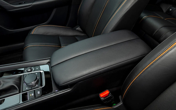 
            Спасибо за олдскул. Первый тест Mazda CX-50 — японского кроссовера из КНР
        