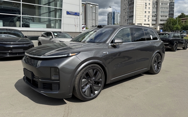 
            Учим китайский. Первый тест «официального» Lixiang L9 Ultra 2025 года
        