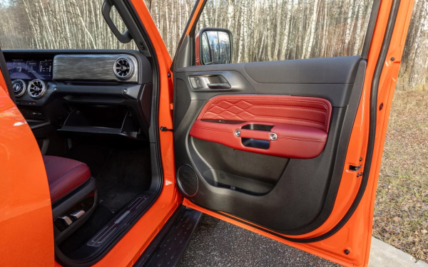 
            Считаем обновки. Мы покатались на Tank 300 после рестайлинга
        