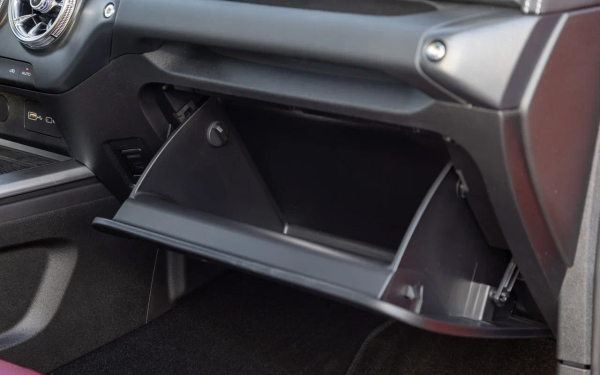 
            Считаем обновки. Мы покатались на Tank 300 после рестайлинга
        