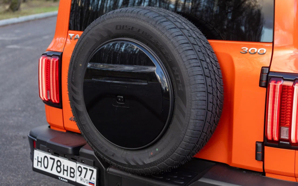 
            Считаем обновки. Мы покатались на Tank 300 после рестайлинга
        