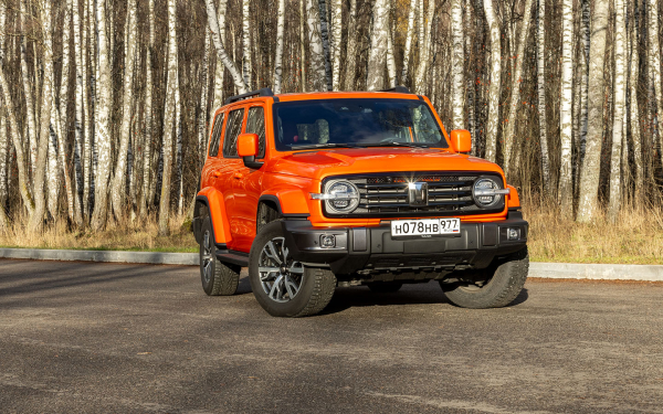 
            Считаем обновки. Мы покатались на Tank 300 после рестайлинга
        